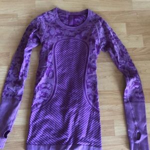 Lulu lemon purple work out shirt